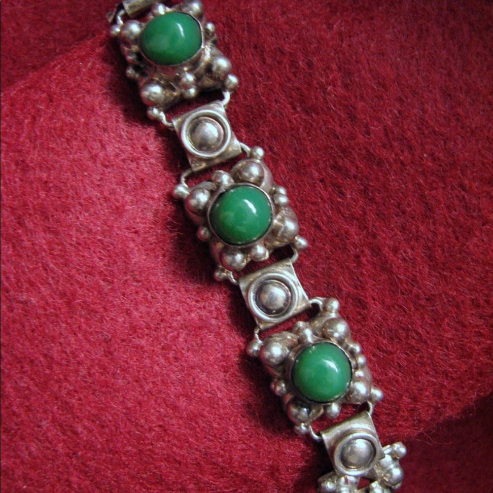Vintage sterling Mexican green glass flower bracelet